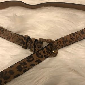 Leopard print belt